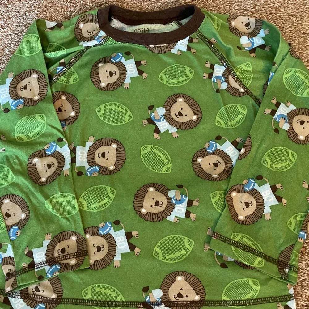 Child of Mine Carter's lion & football pj's 5T